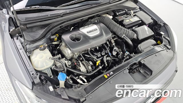 Hyundai AVANTE 2018 — photo 6