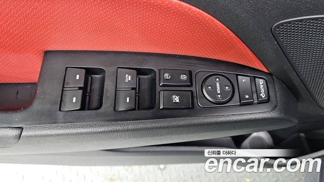 Hyundai AVANTE 2018 — photo 22