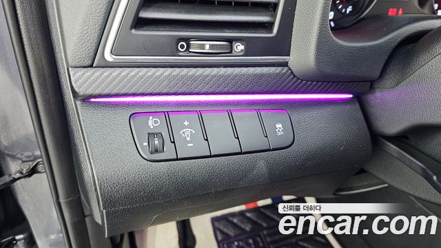 Hyundai AVANTE 2018 — photo 23