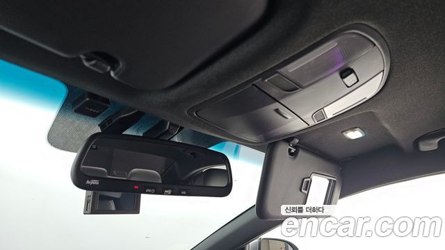 Hyundai AVANTE 2018 — photo 27