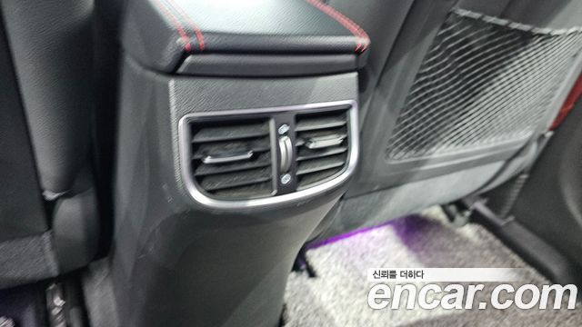 Hyundai AVANTE 2018 — photo 29