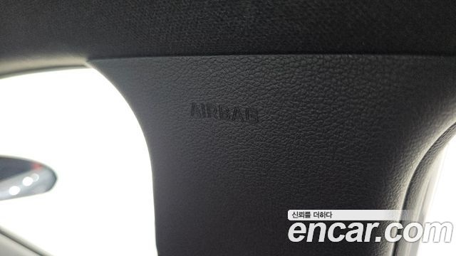 Hyundai AVANTE 2018 — photo 30