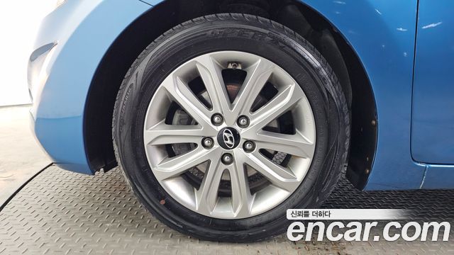Hyundai AVANTE 2015 — photo 5