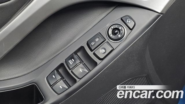 Hyundai AVANTE 2015 — photo 13