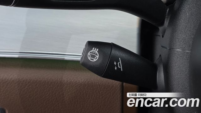 Mercedes-Benz E-Class 2021 — photo 18