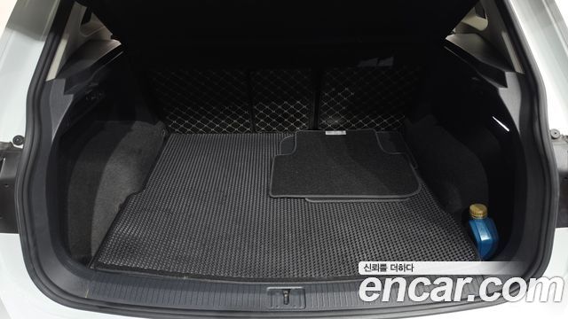 Volkswagen Tiguan 2022 — photo 20