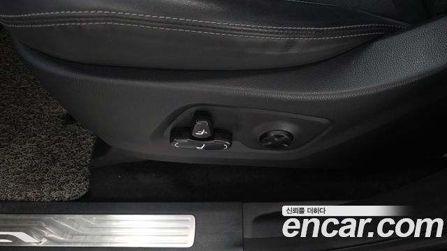 KG Mobility Rexton 2019 — photo 32