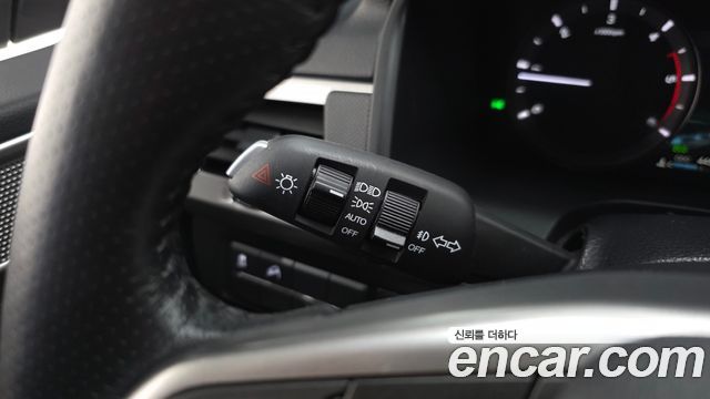 KG Mobility Rexton 2019 — photo 34