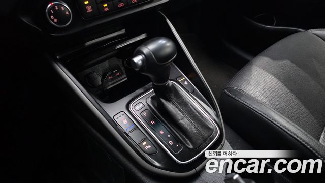 Kia Carens 2018 — photo 12