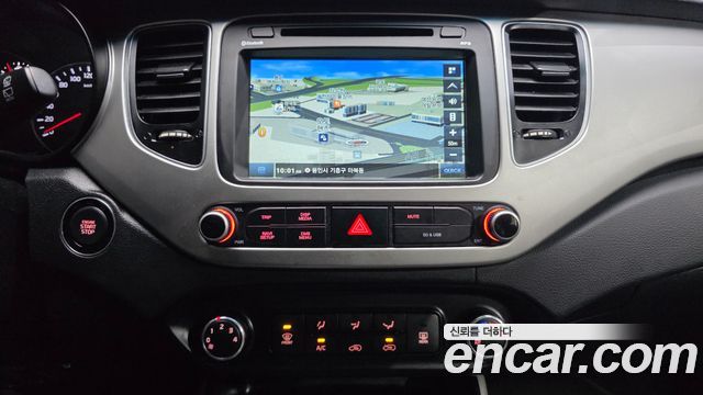 Kia Carens 2018 — photo 19