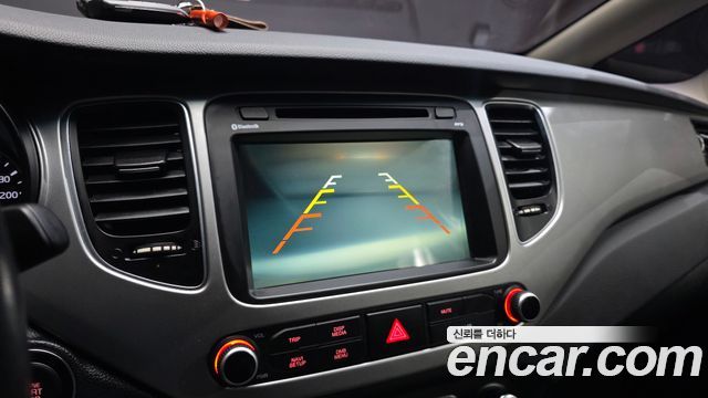 Kia Carens 2018 — photo 21