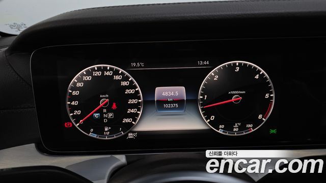 Mercedes-Benz CLS-Class 2019 — photo 8