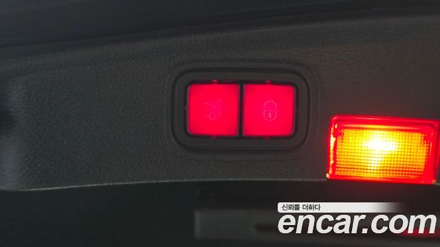 Mercedes-Benz C-Class 2020 — photo 18
