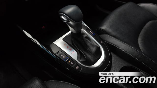 Kia K3 2023 — photo 12