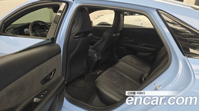 Hyundai AVANTE 2022 — photo 18