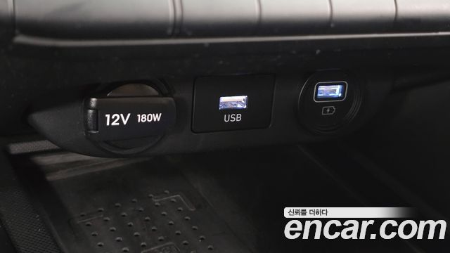 Hyundai AVANTE 2022 — photo 19