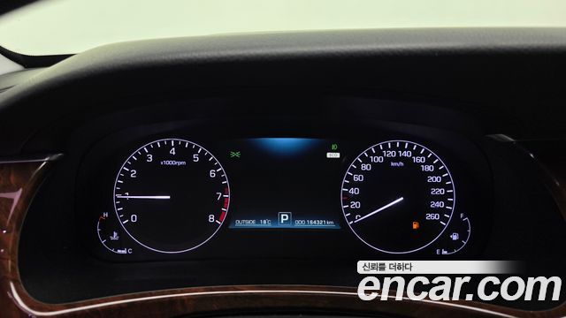 Hyundai Equus 2014 — photo 11