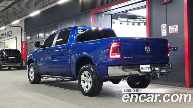Dodge Ram Pick Up 2019 — photo 2