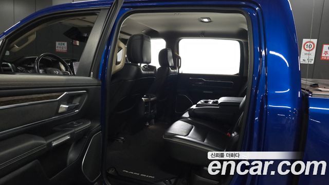 Dodge Ram Pick Up 2019 — photo 17