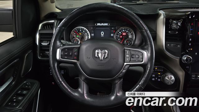Dodge Ram Pick Up 2019 — photo 20