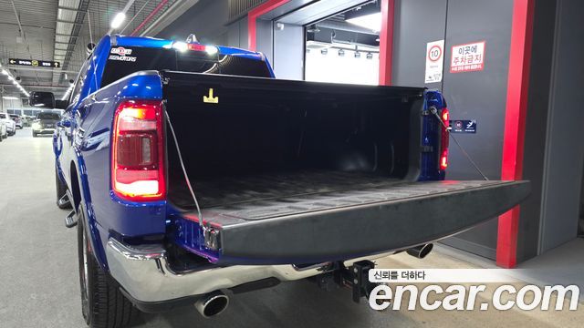 Dodge Ram Pick Up 2019 — photo 26