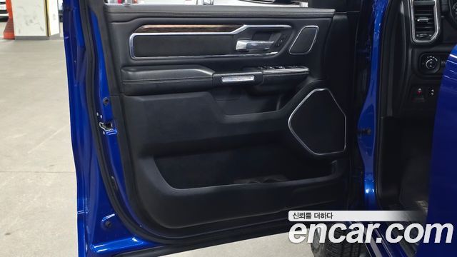 Dodge Ram Pick Up 2019 — photo 14