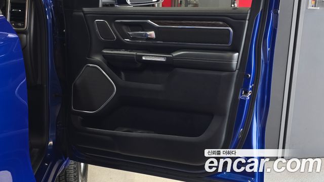 Dodge Ram Pick Up 2019 — photo 15