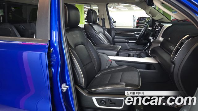 Dodge Ram Pick Up 2019 — photo 16