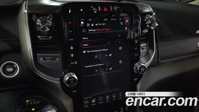 Dodge Ram Pick Up 2019 — photo 32
