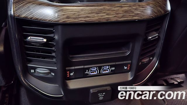 Dodge Ram Pick Up 2019 — photo 38