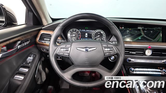 Genesis G90 2019 — photo 18