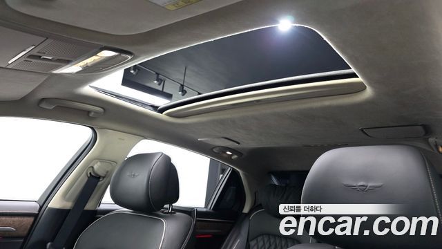 Genesis G90 2019 — photo 25