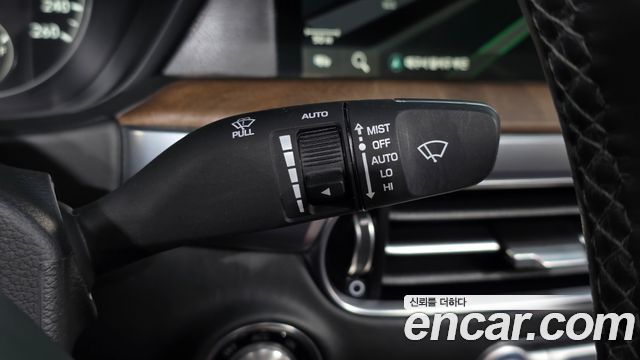 Genesis G90 2019 — photo 28