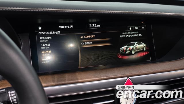 Genesis G90 2019 — photo 30