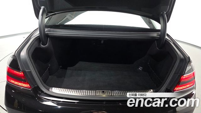 Genesis G90 2019 — photo 38