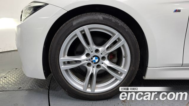 BMW 3-Series 2018 — photo 5