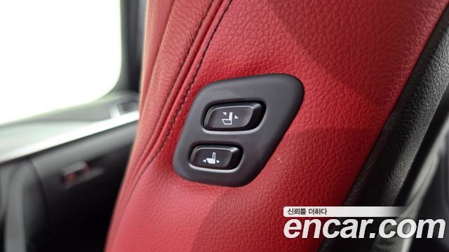 BMW 3-Series 2018 — photo 30