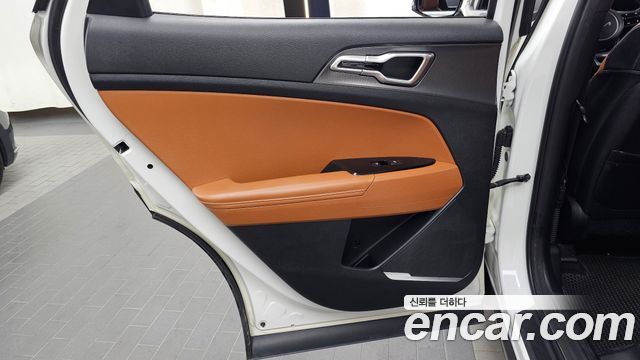 Kia Sportage 2022 — photo 15