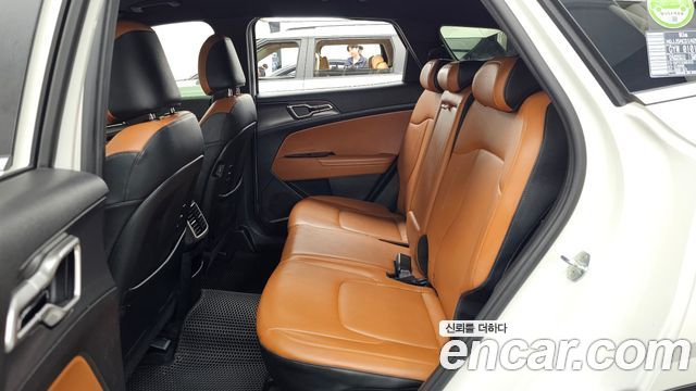 Kia Sportage 2022 — photo 16