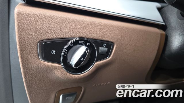 Mercedes-Benz E-Class 2021 — photo 26