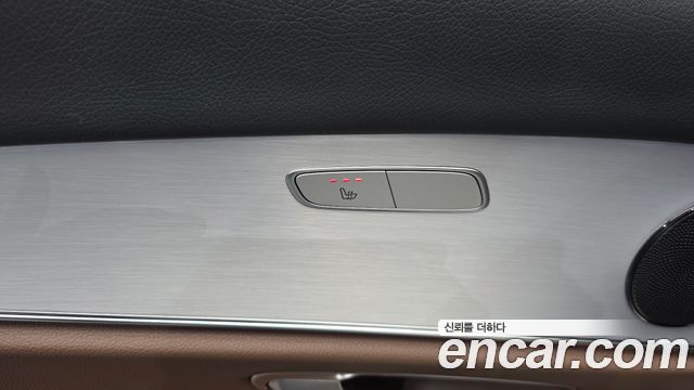 Mercedes-Benz E-Class 2021 — photo 31
