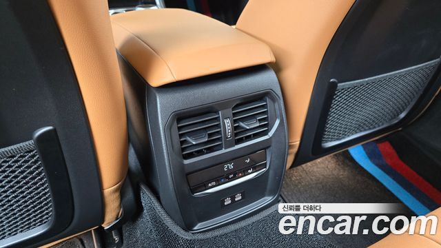 BMW 3-Series 2023 — photo 19