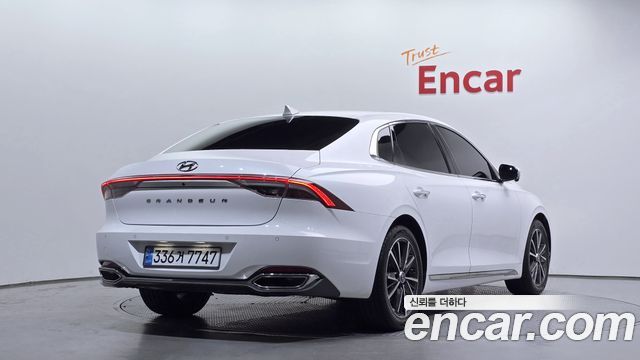 Hyundai Grandeur 2023 — photo 2