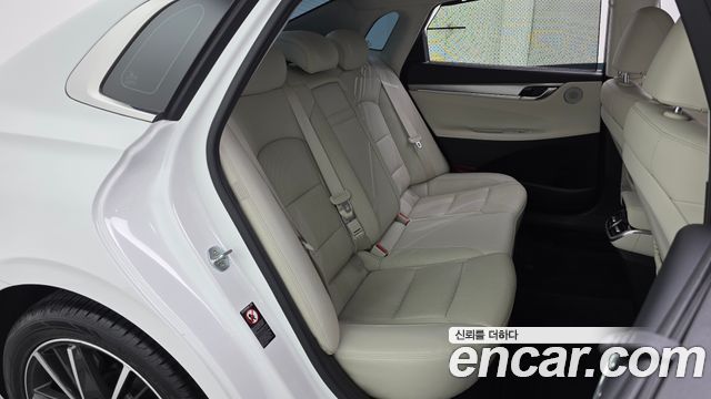 Hyundai Grandeur 2023 — photo 17