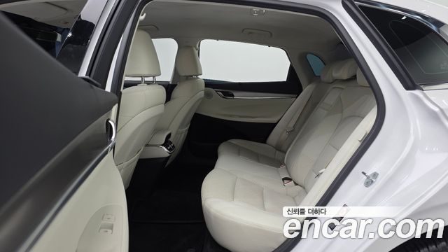 Hyundai Grandeur 2023 — photo 18