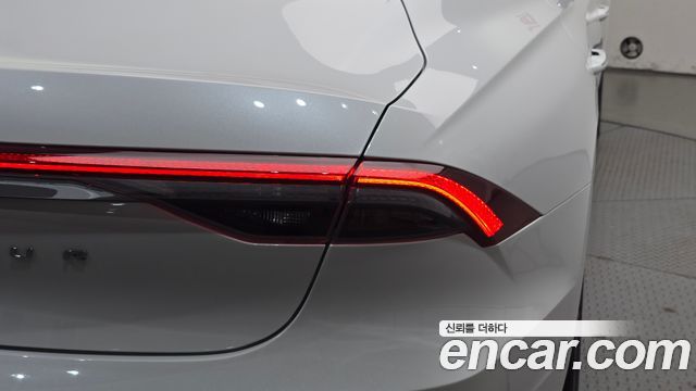 Hyundai Grandeur 2023 — photo 9