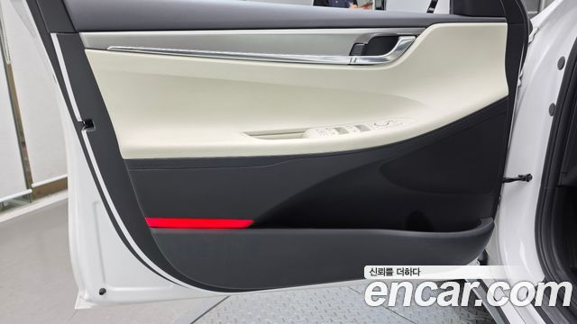 Hyundai Grandeur 2023 — photo 14