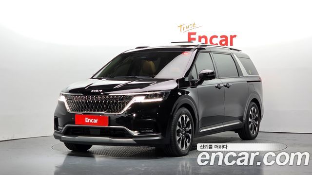 Kia Canival 2023 — photo 1
