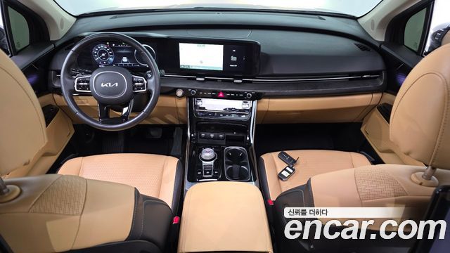Kia Canival 2023 — photo 10