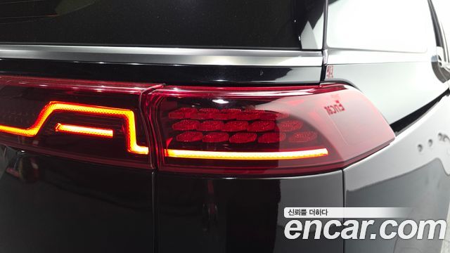 Kia Canival 2023 — photo 9